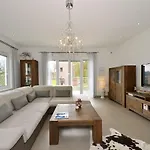 아파트 Dondras 트로기르