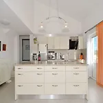 Apartment Dondras