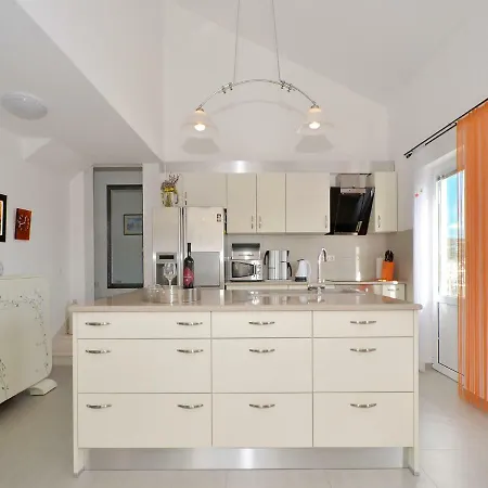 Apartment Dondras